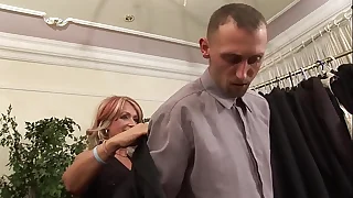 Dirty mature Joanna Depp loves to give head and get fucked to get jizz superior to before her face